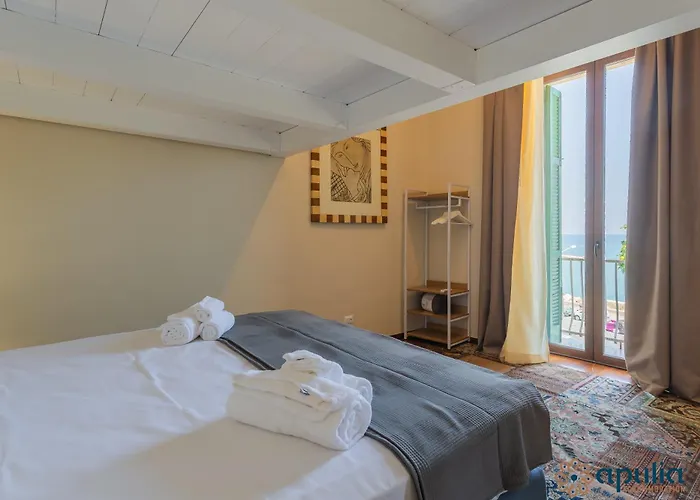 Le Antiche Mura By Apulia *